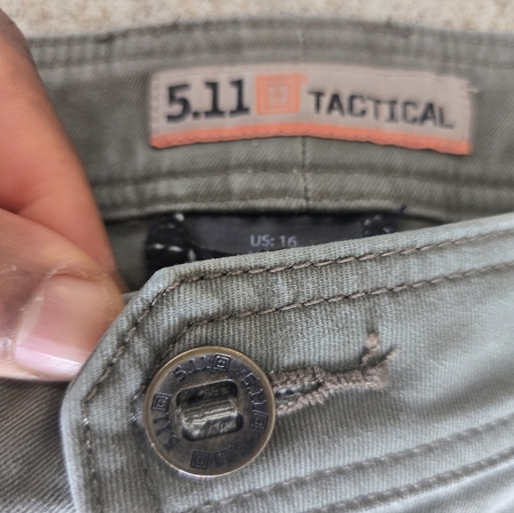 5.11 Tactical Cargo Chino Pants Women Sz 16 Green Mid Rise 36x29  Casual - Picture 8 of 12